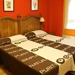 Hotel La *