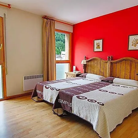 Hotel La *