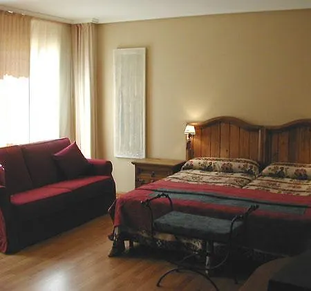 La Hotel *